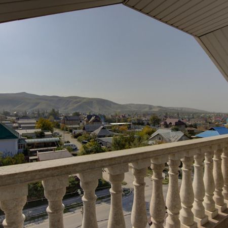 Aisha Hotel Bishkek Exterior foto